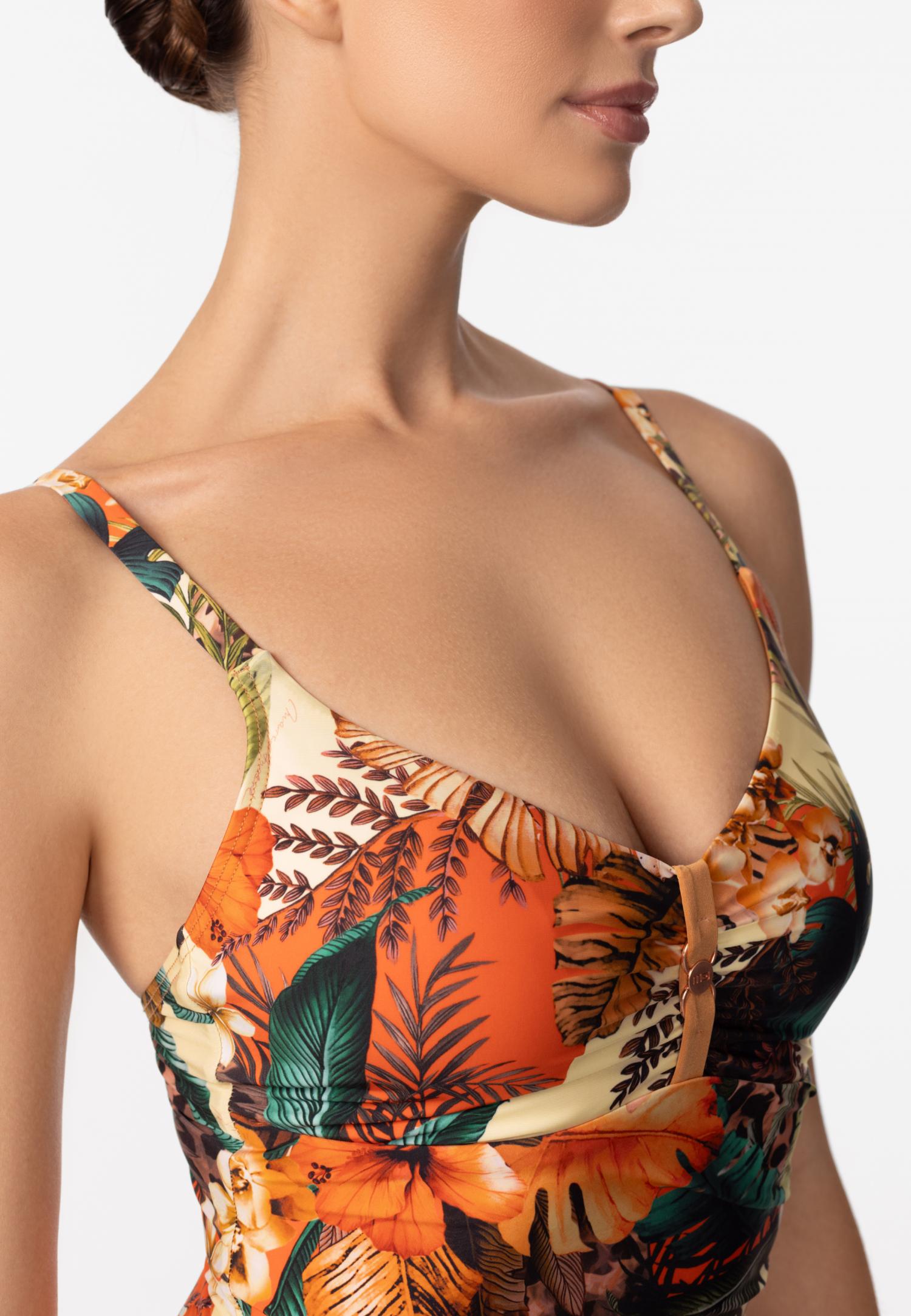 Суцільний купальник  з коректорами