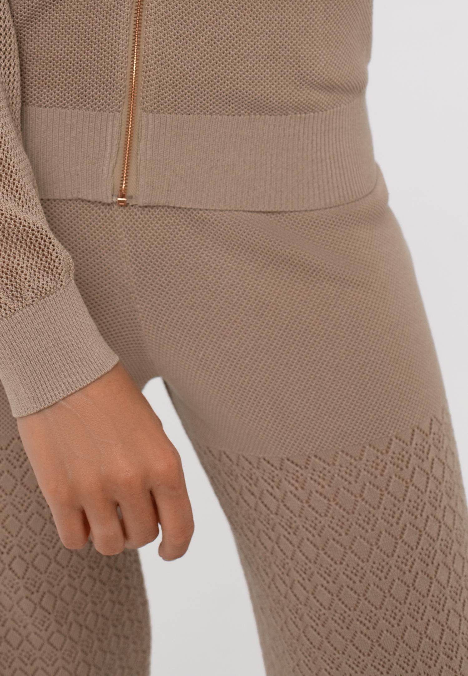 Брюки жіночі