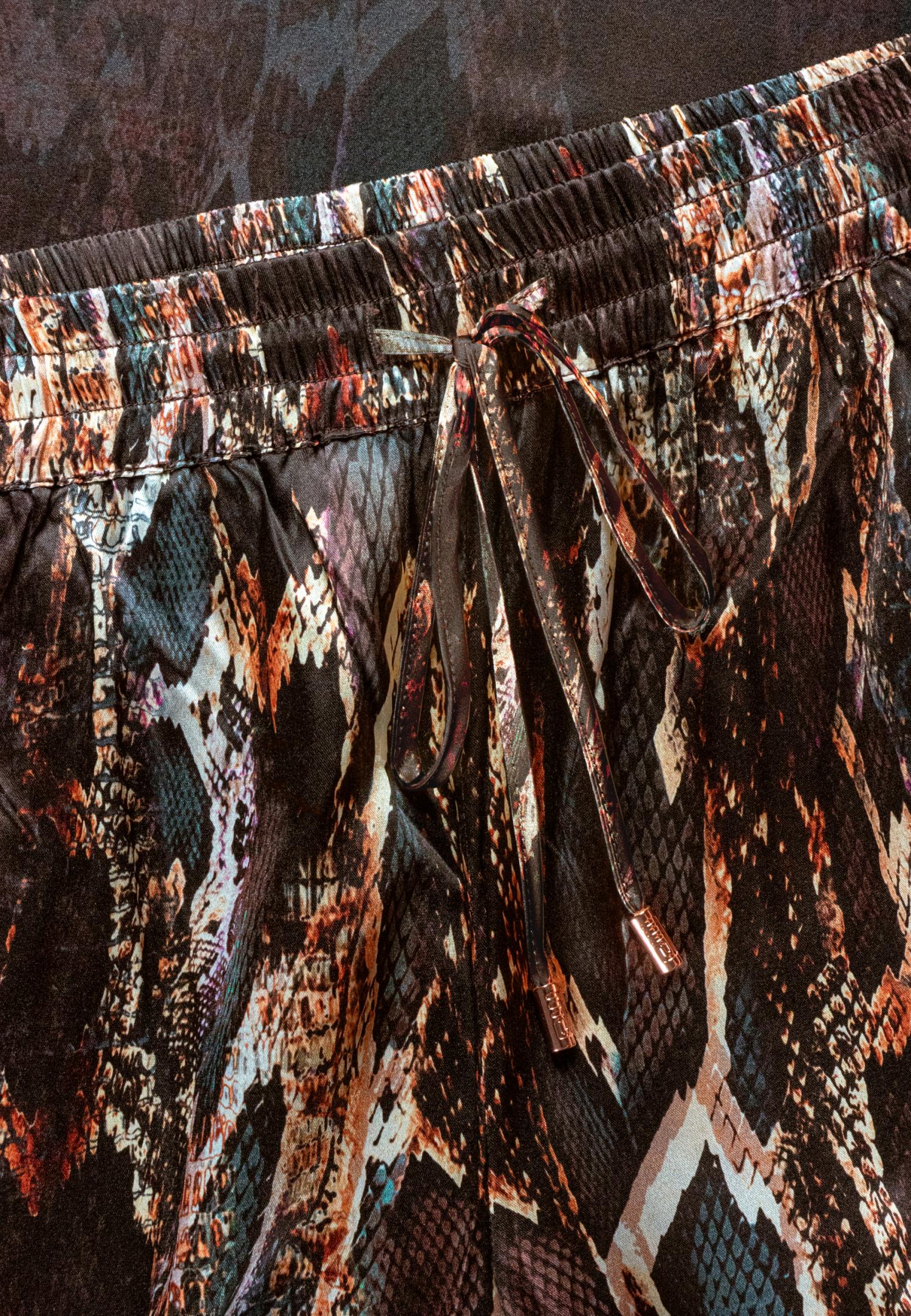 Шорты женские из шелка S25-05SS112 Marc & André