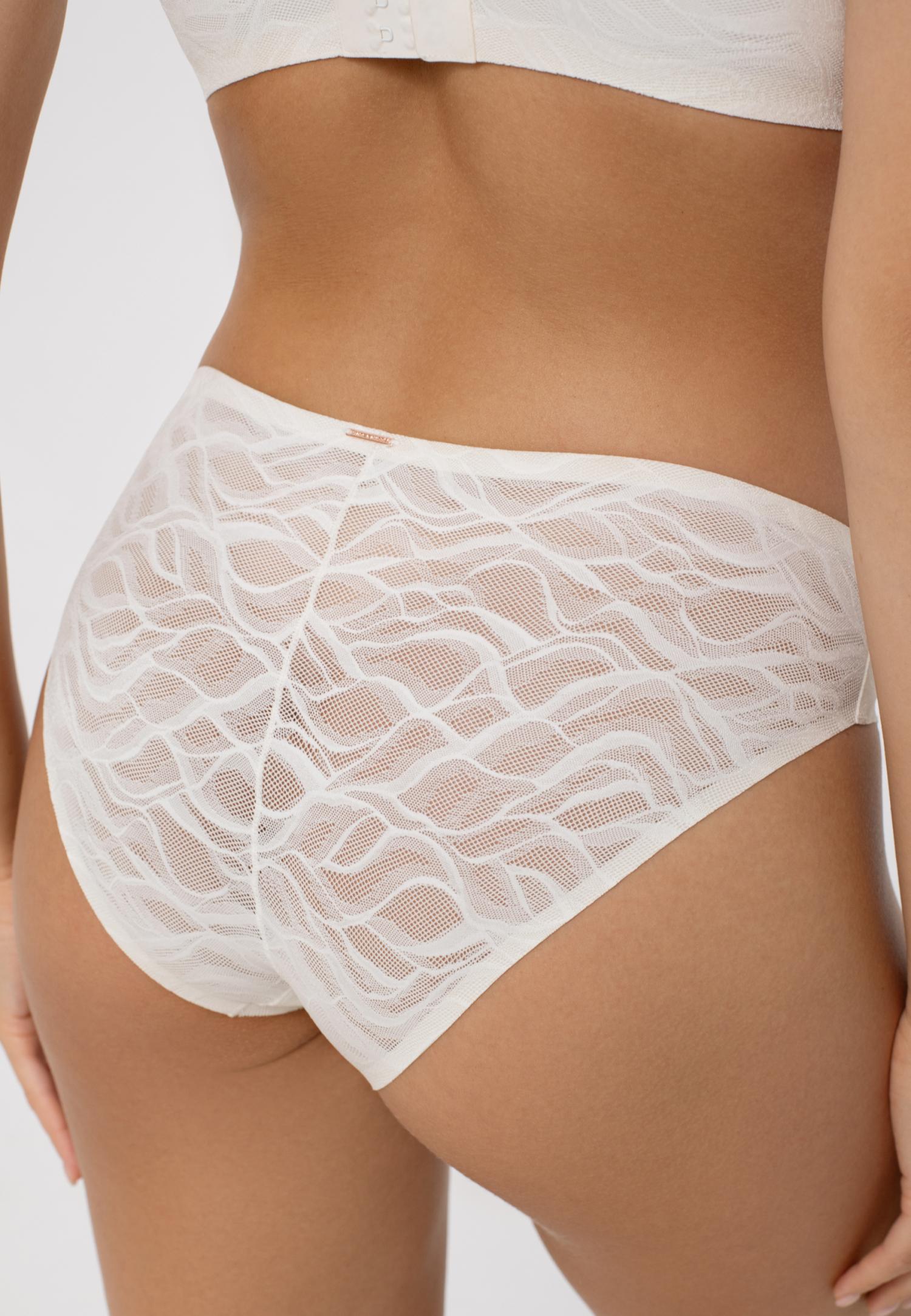 Бесшовные трусы-бразилиана со средней линией талии S25-1093-O2-BZO-SZ Marc & André