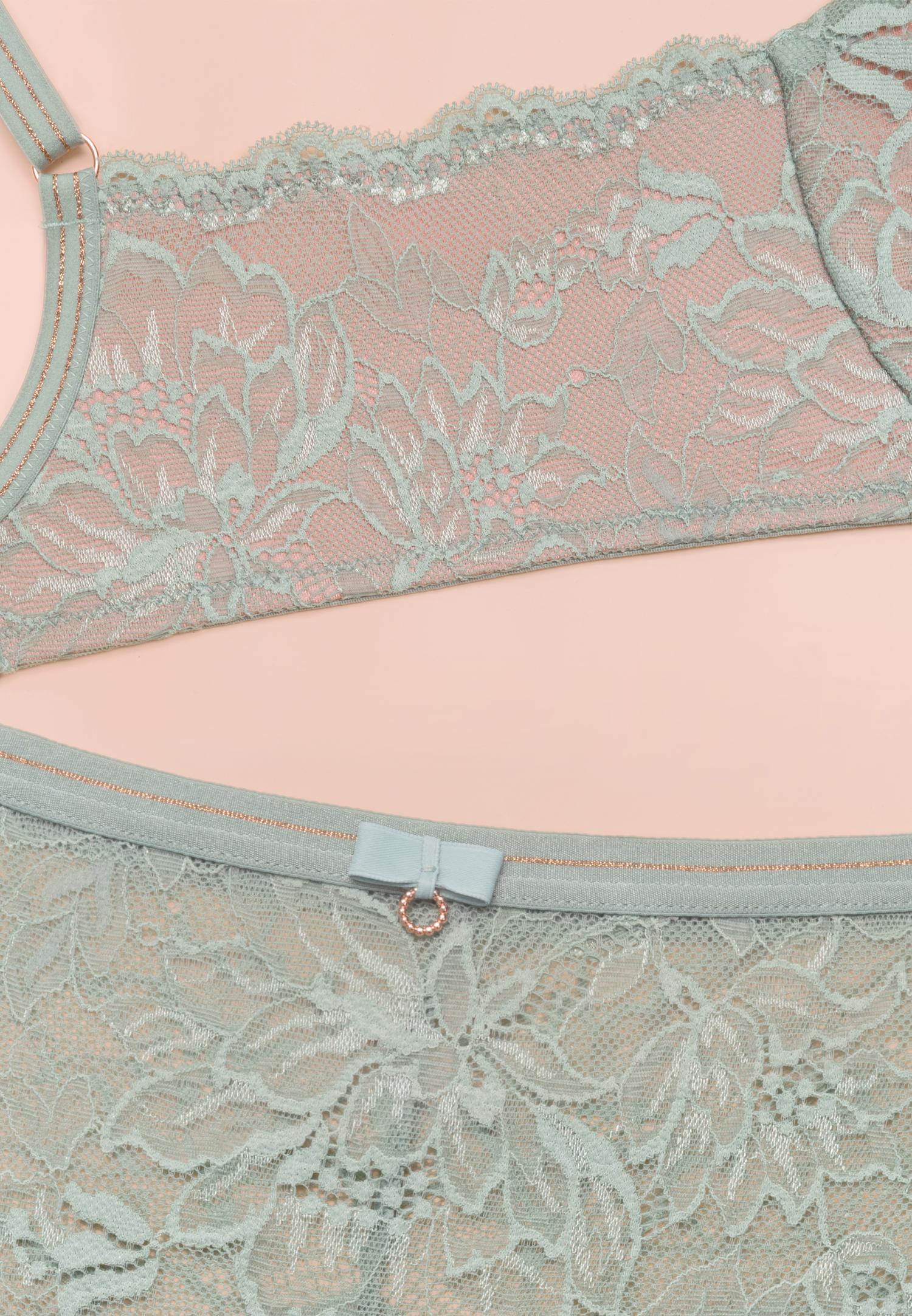 Бюстгальтер пуш-ап зі знімними вкладишами