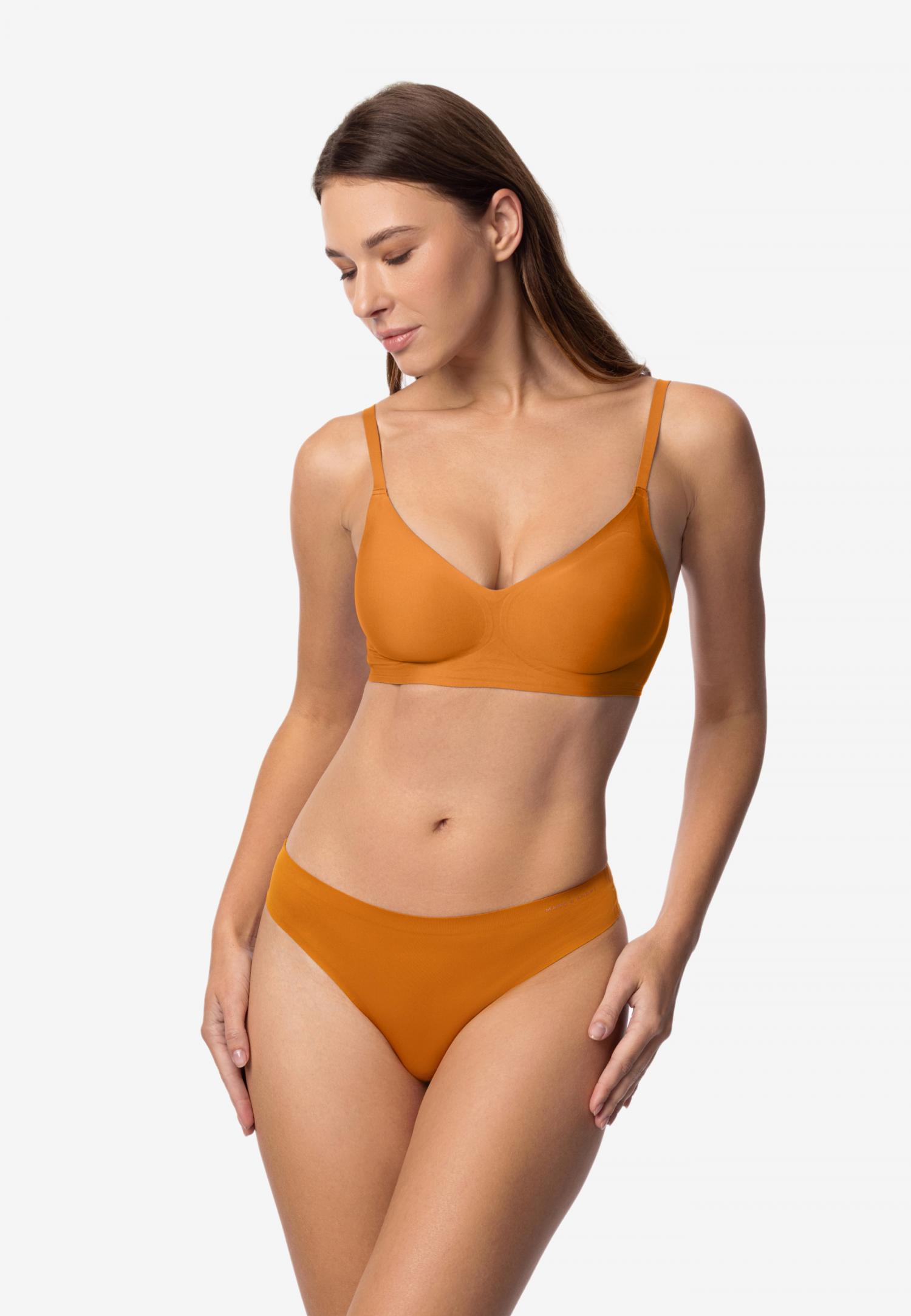 Безшовні труси стрінги