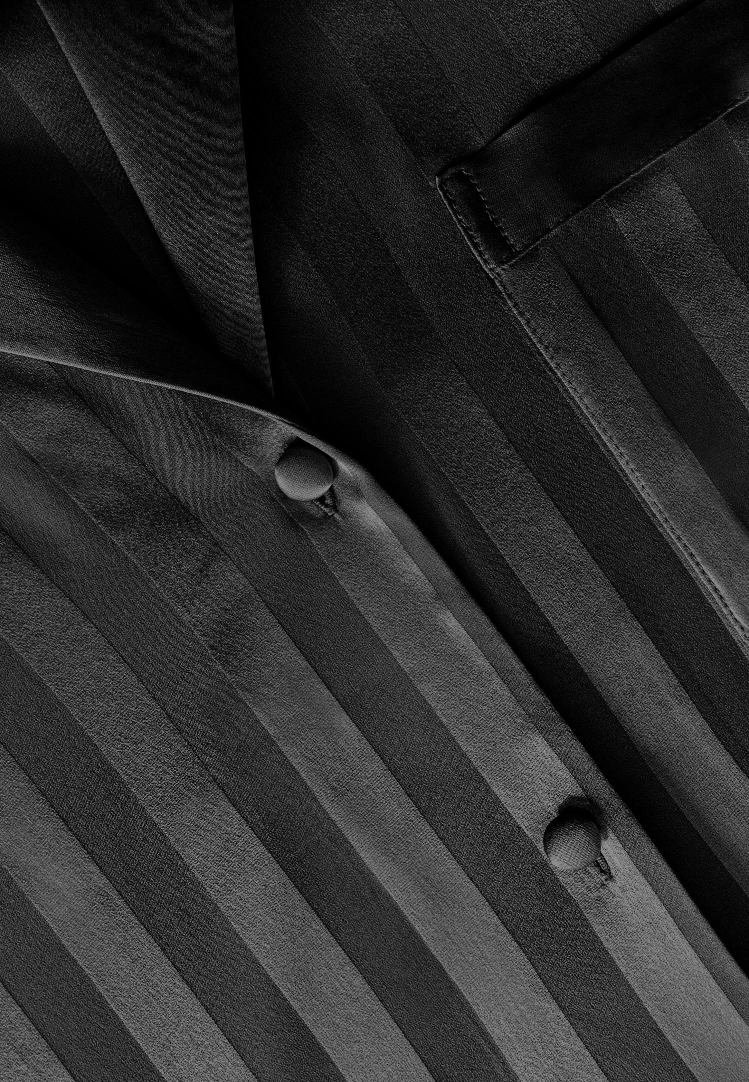 Шелковое блуза на пуговицах W22-00SS107 Marc & André