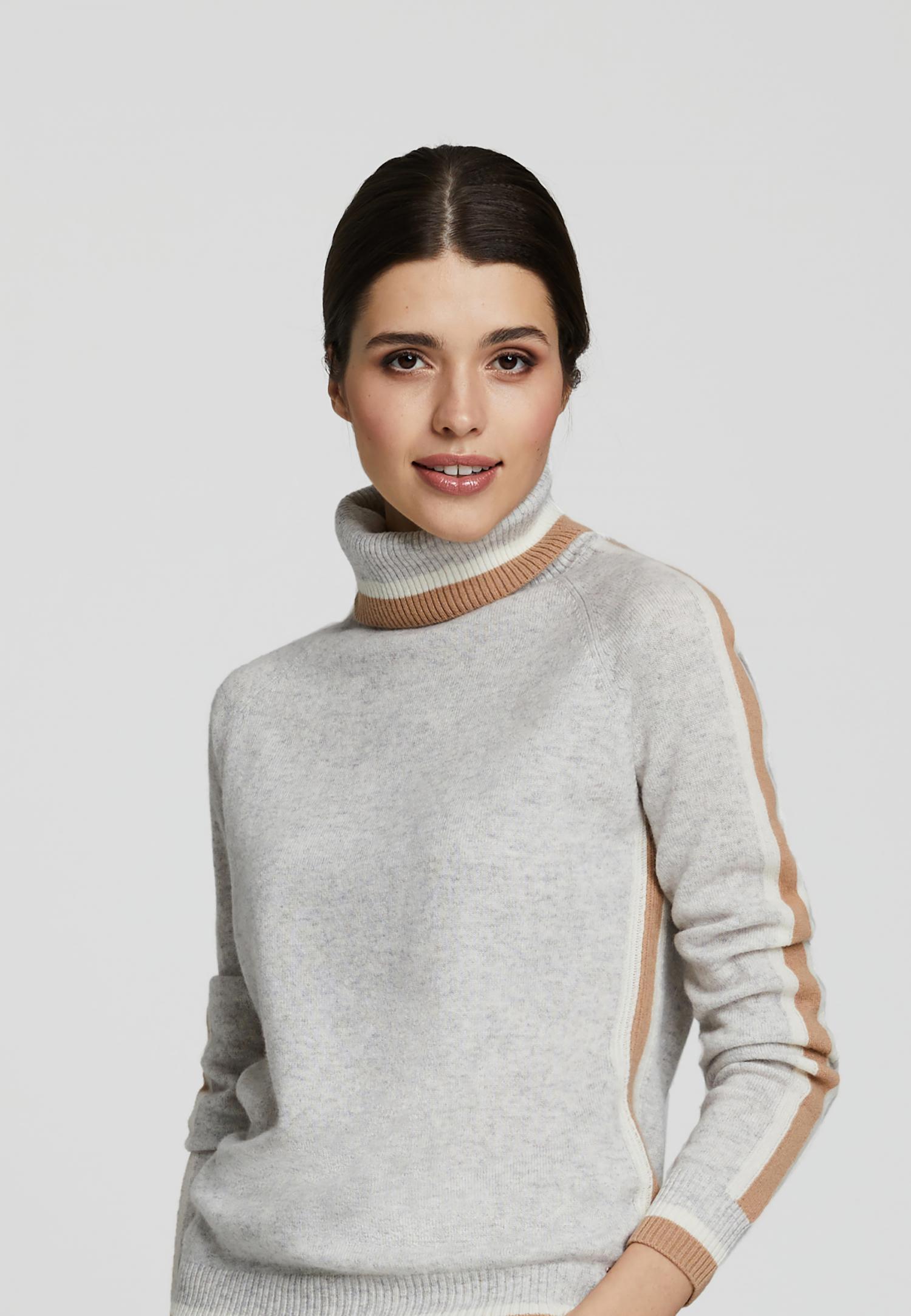 W23-00CH0118 Turtleneck sweater  Marc & André