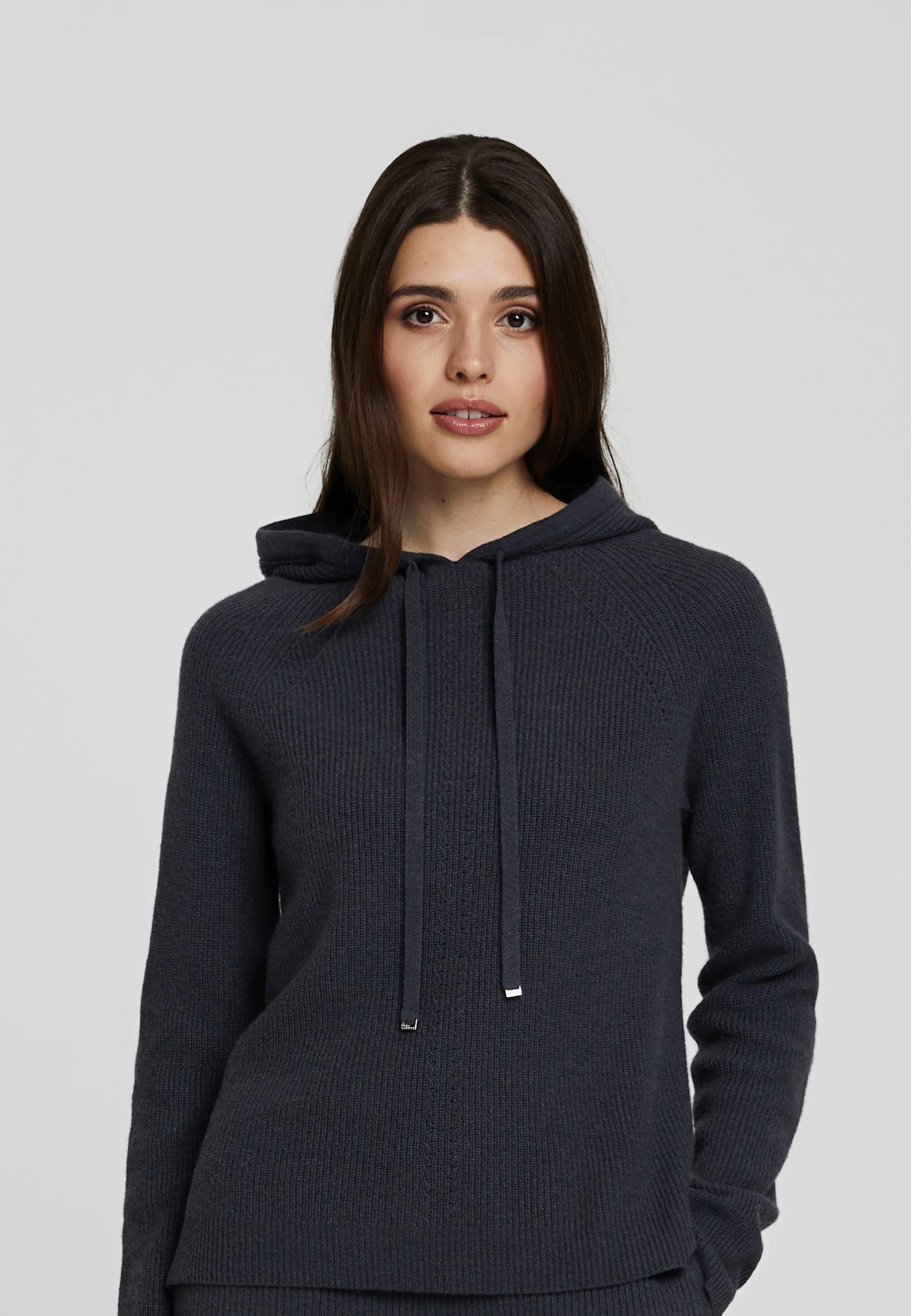 W23-00CH0814 Hoodie sweater  Marc & André