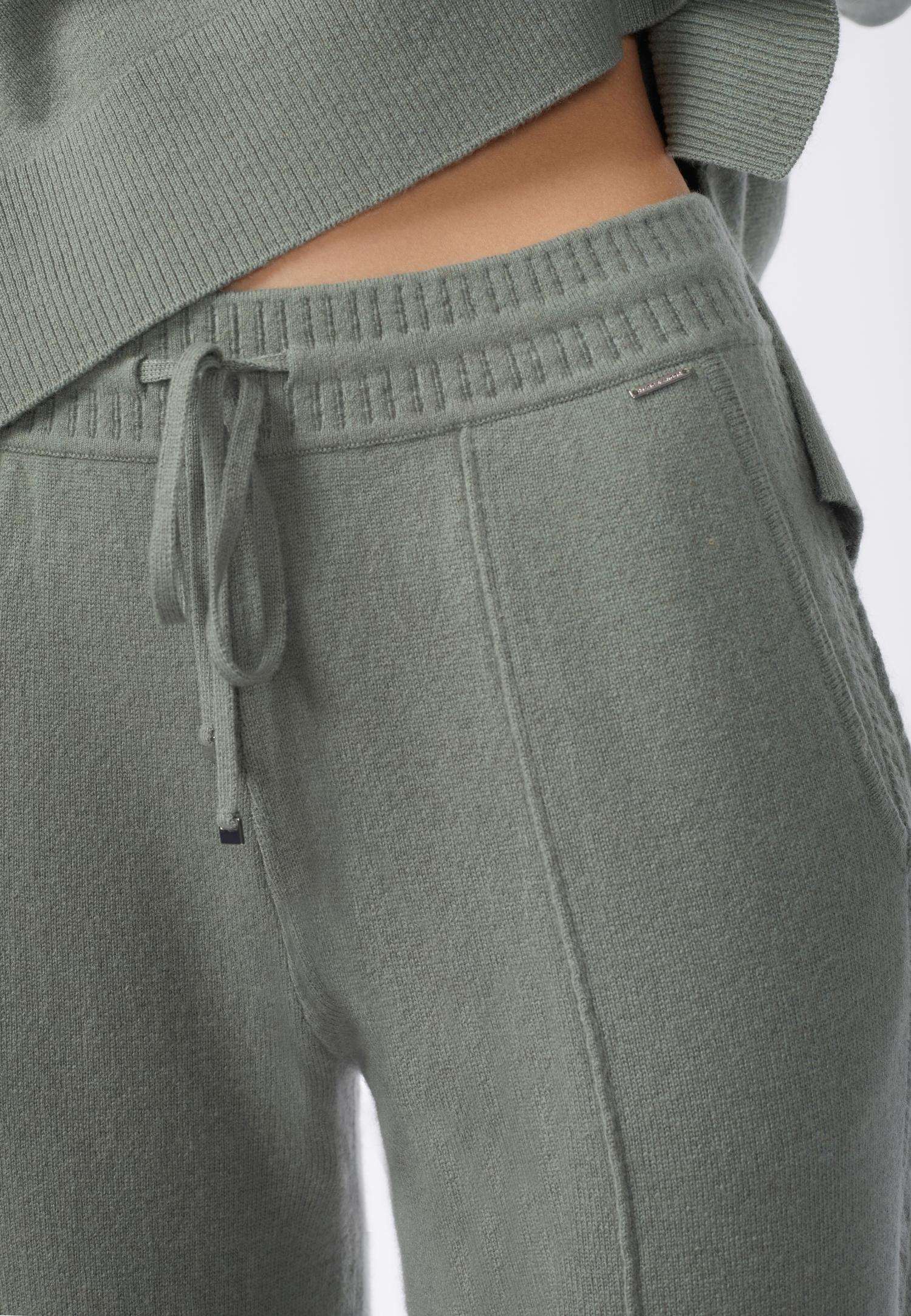 Брюки из кашемира W24-00CH0110 Marc & André