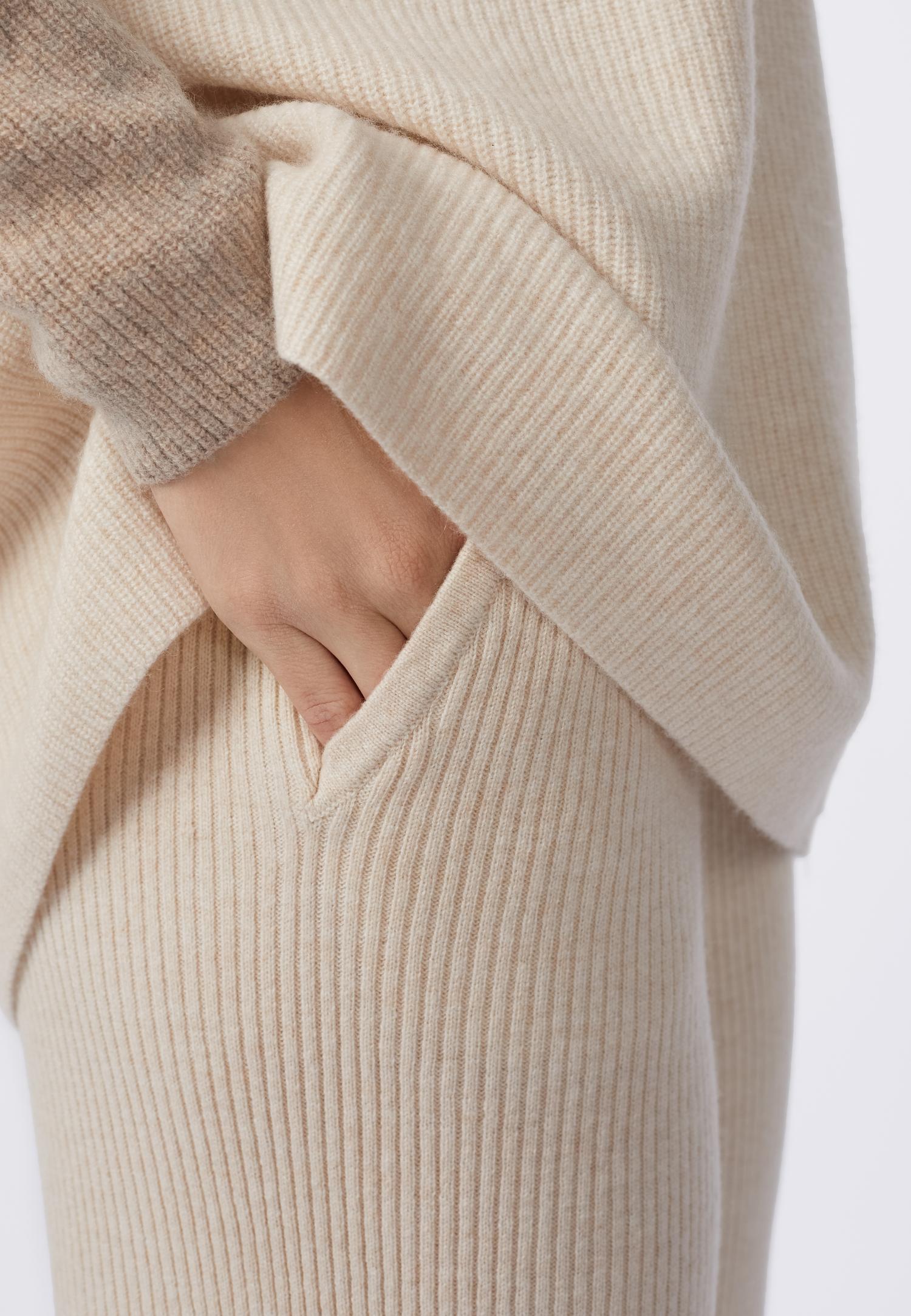 Свободные брюки из кашемира W24-00CH0510 Marc & André