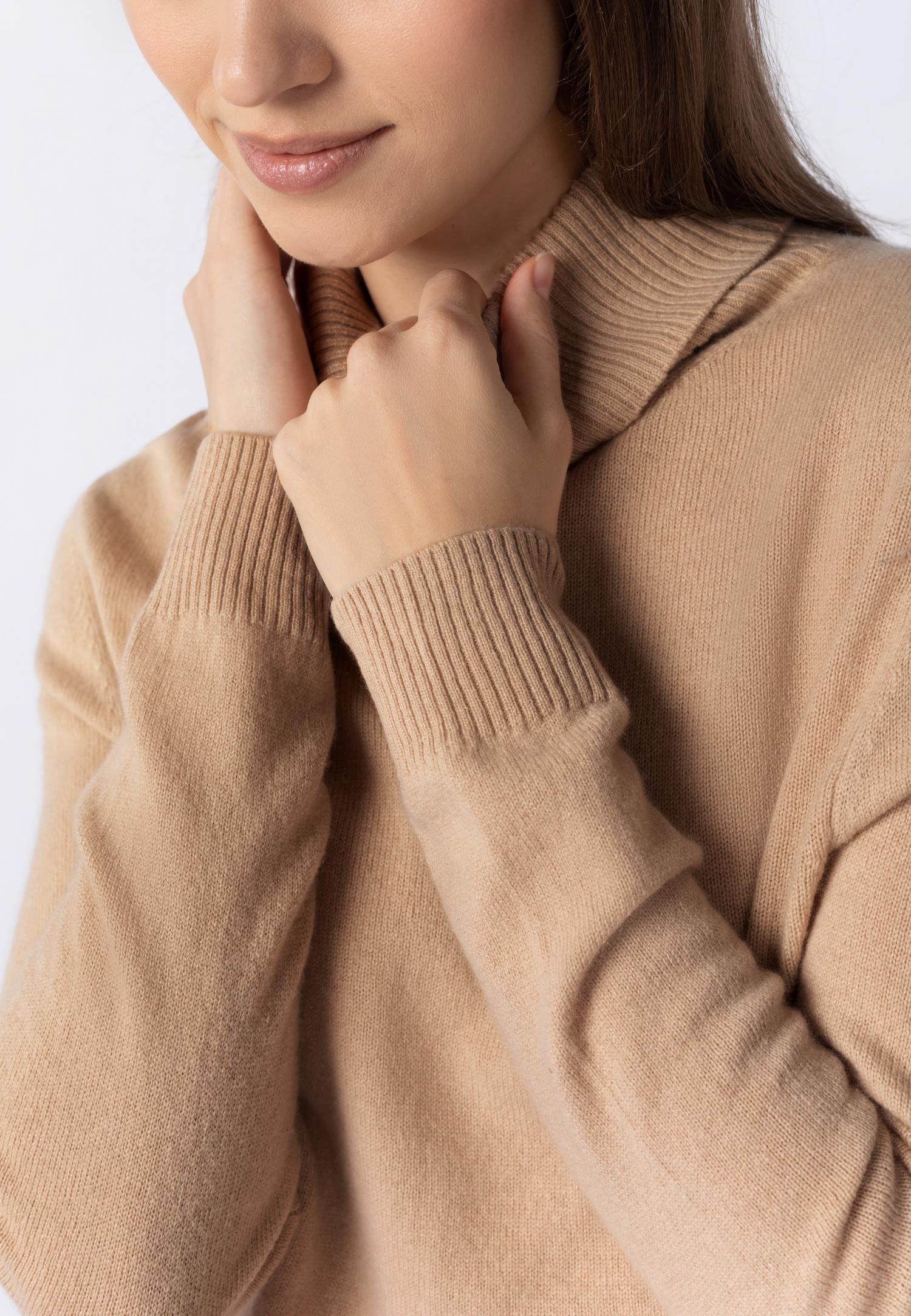W24-00CH1918 Turtleneck  Marc & André