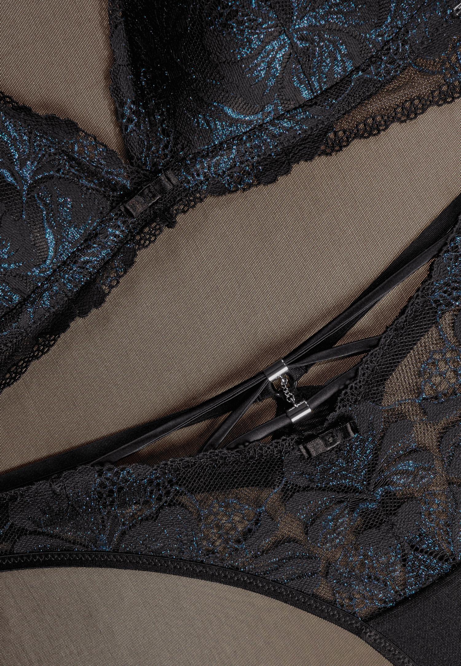 Трусы стринги из кружева W24-0591-O1-STL-LZ Marc & André