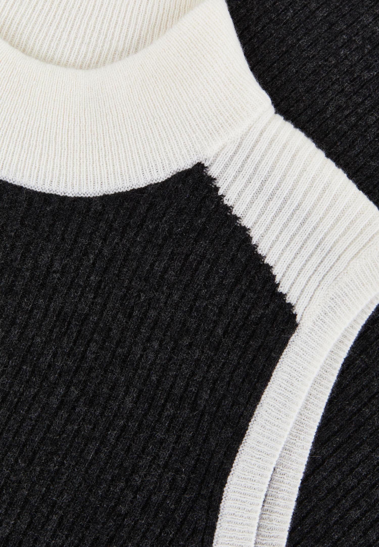 Водолазка без рукавів з кашеміру