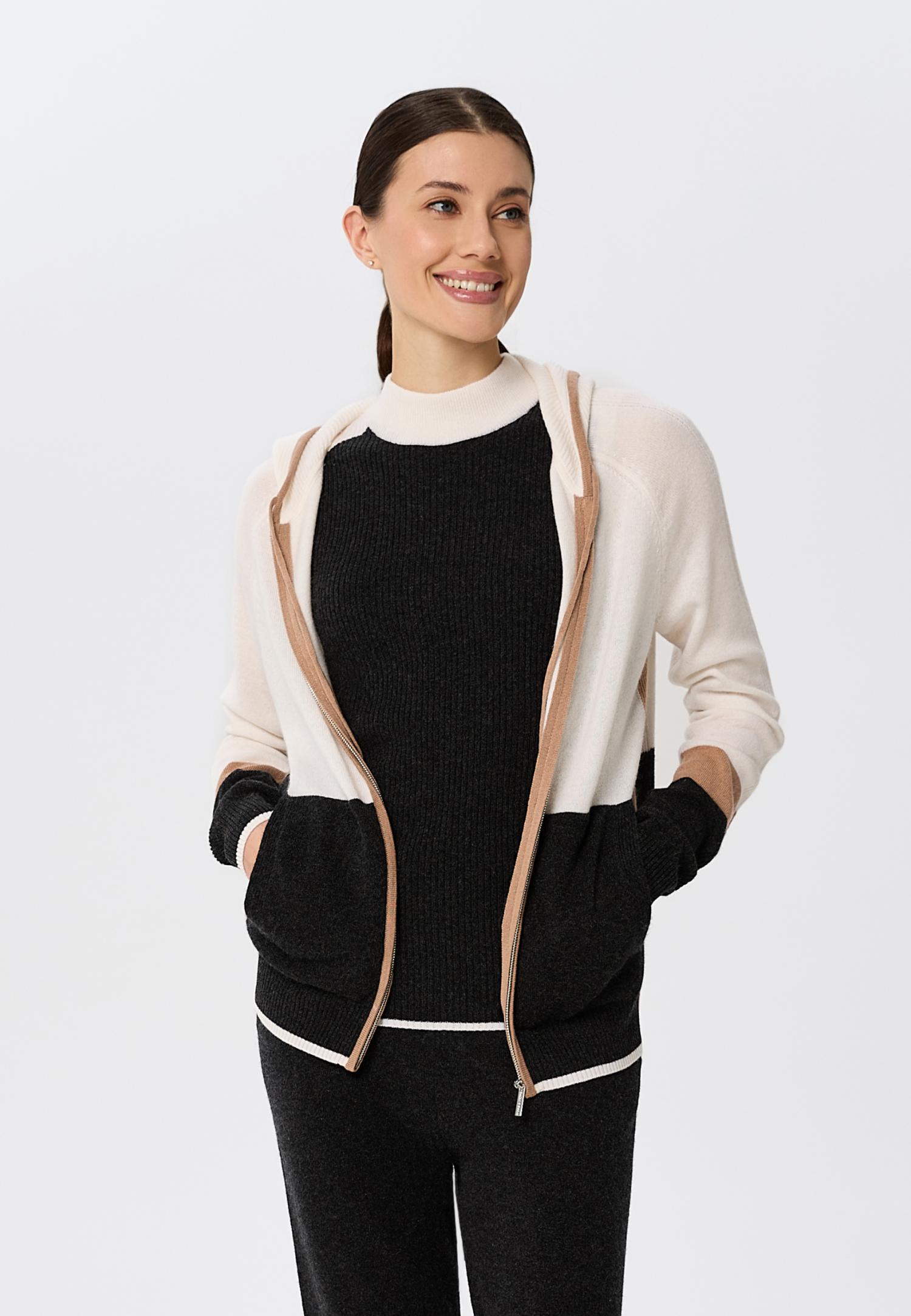 Джемпер з капюшоном з кашеміру