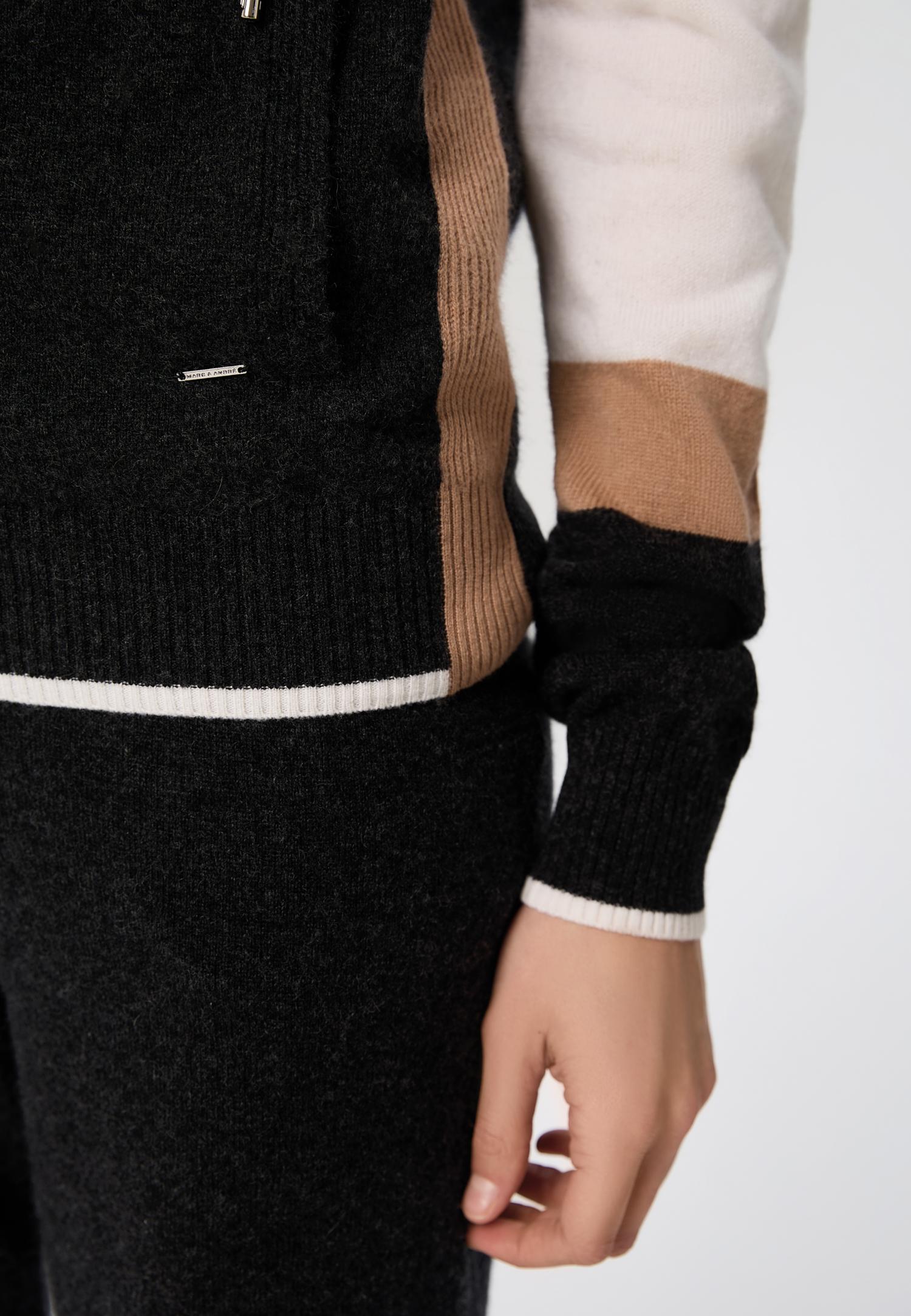 Джемпер з капюшоном з кашеміру