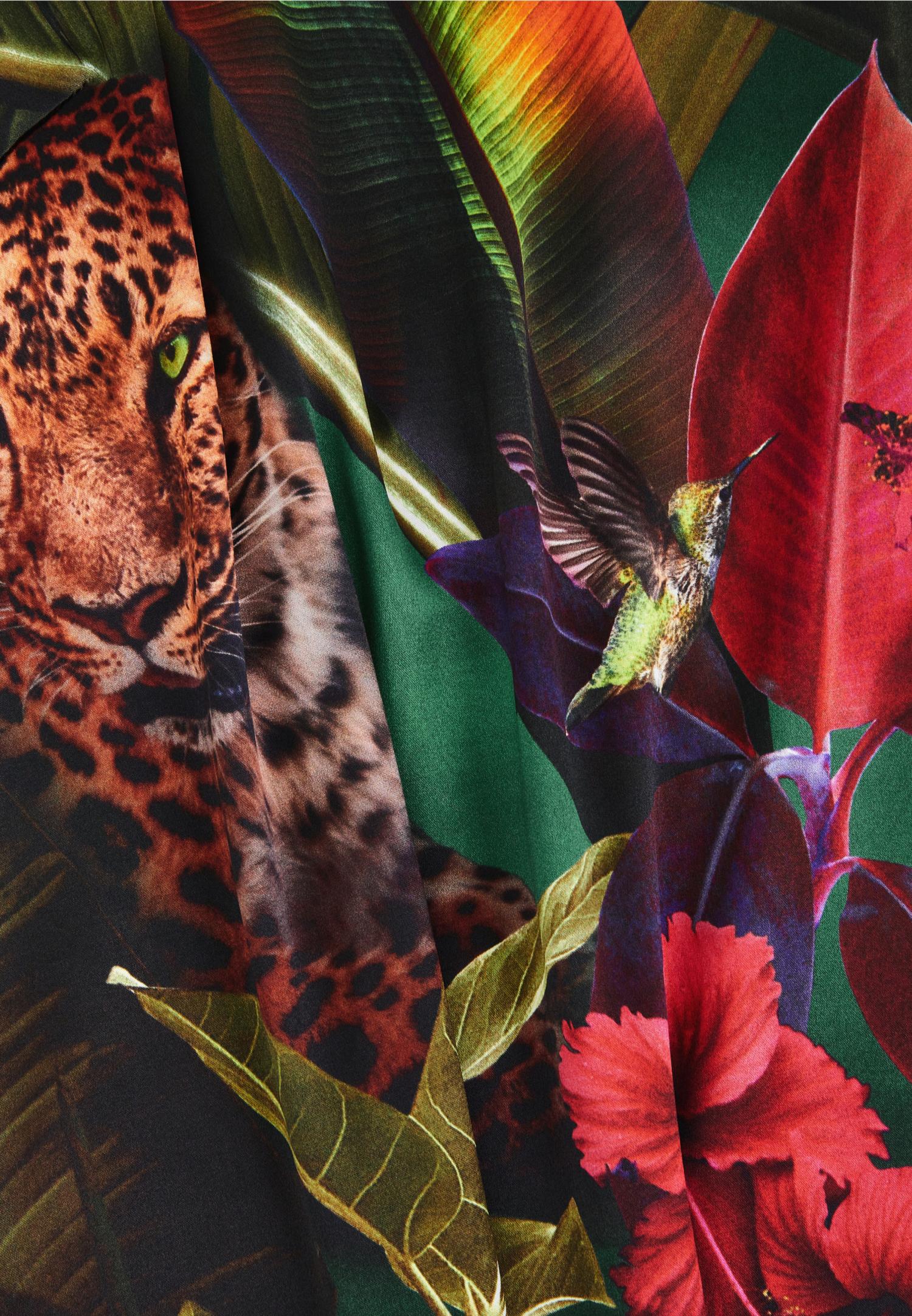 Блуза на ґудзиках з шовку