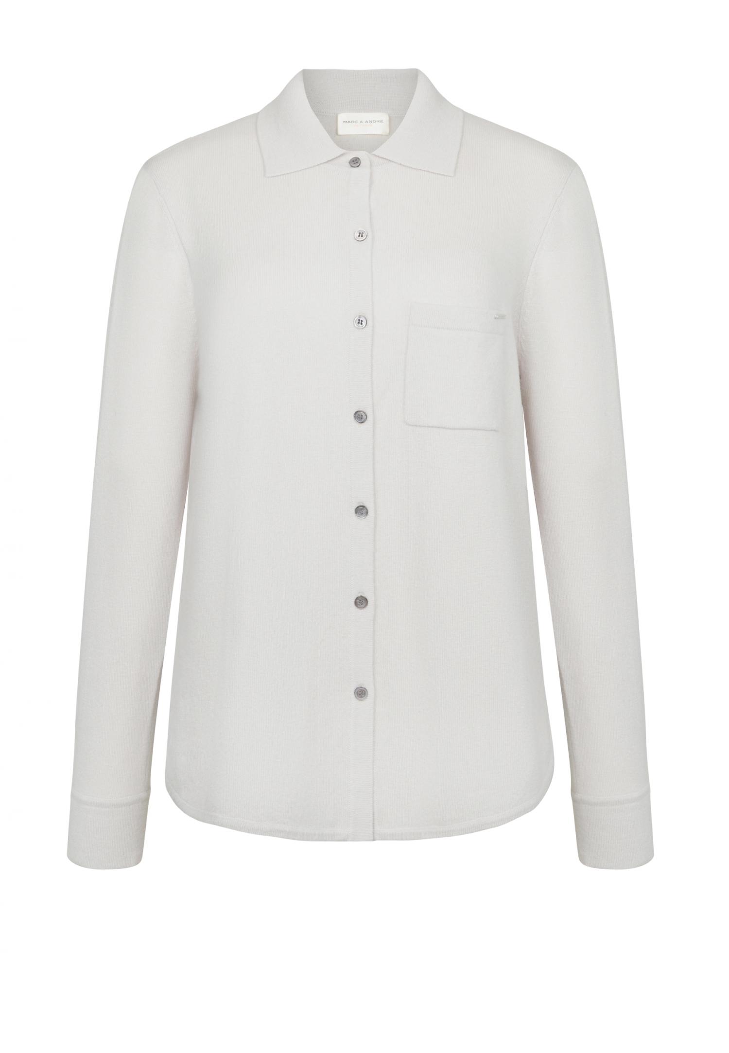 Buttoned knit shirt