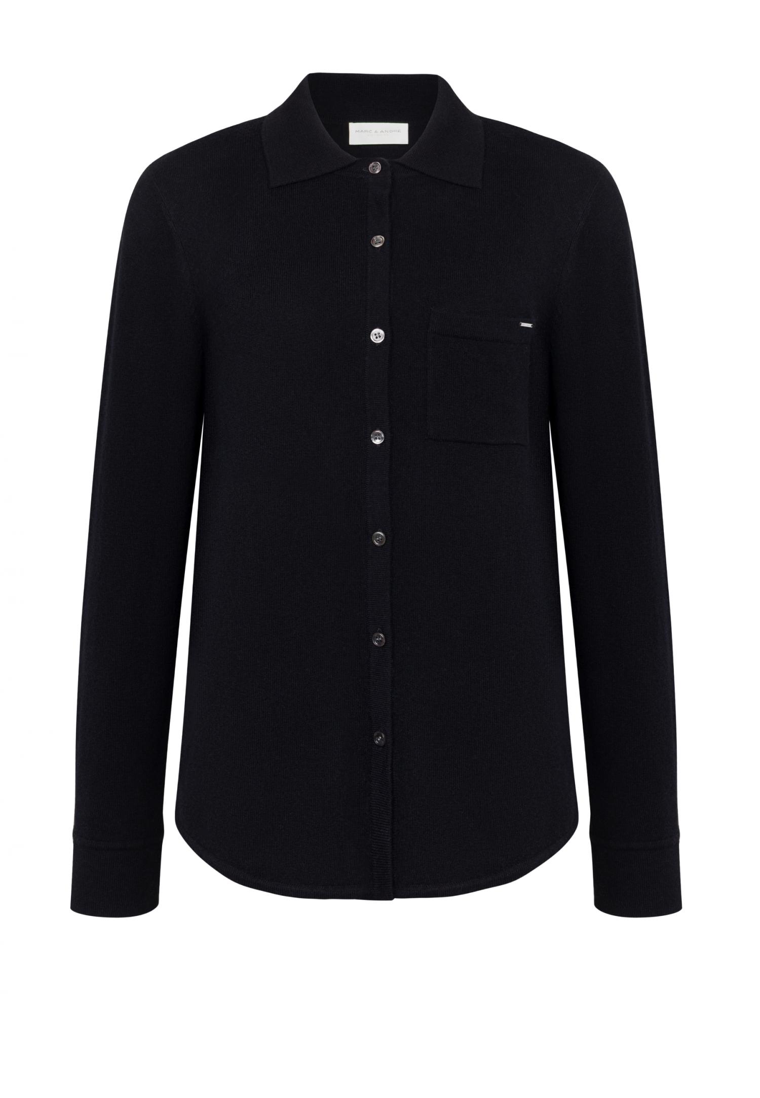 Buttoned knit shirt
