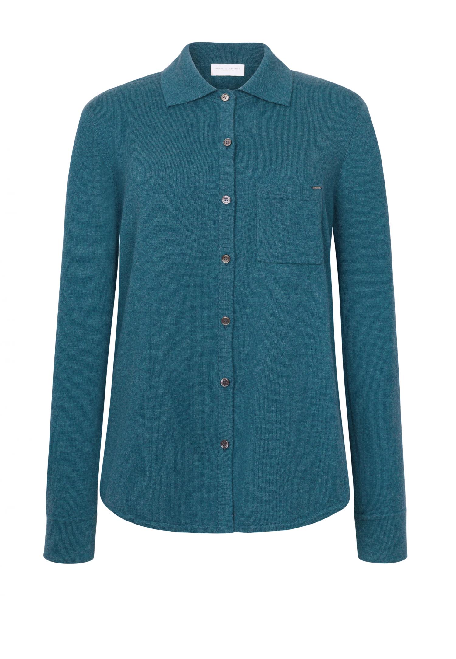 Buttoned knit shirt