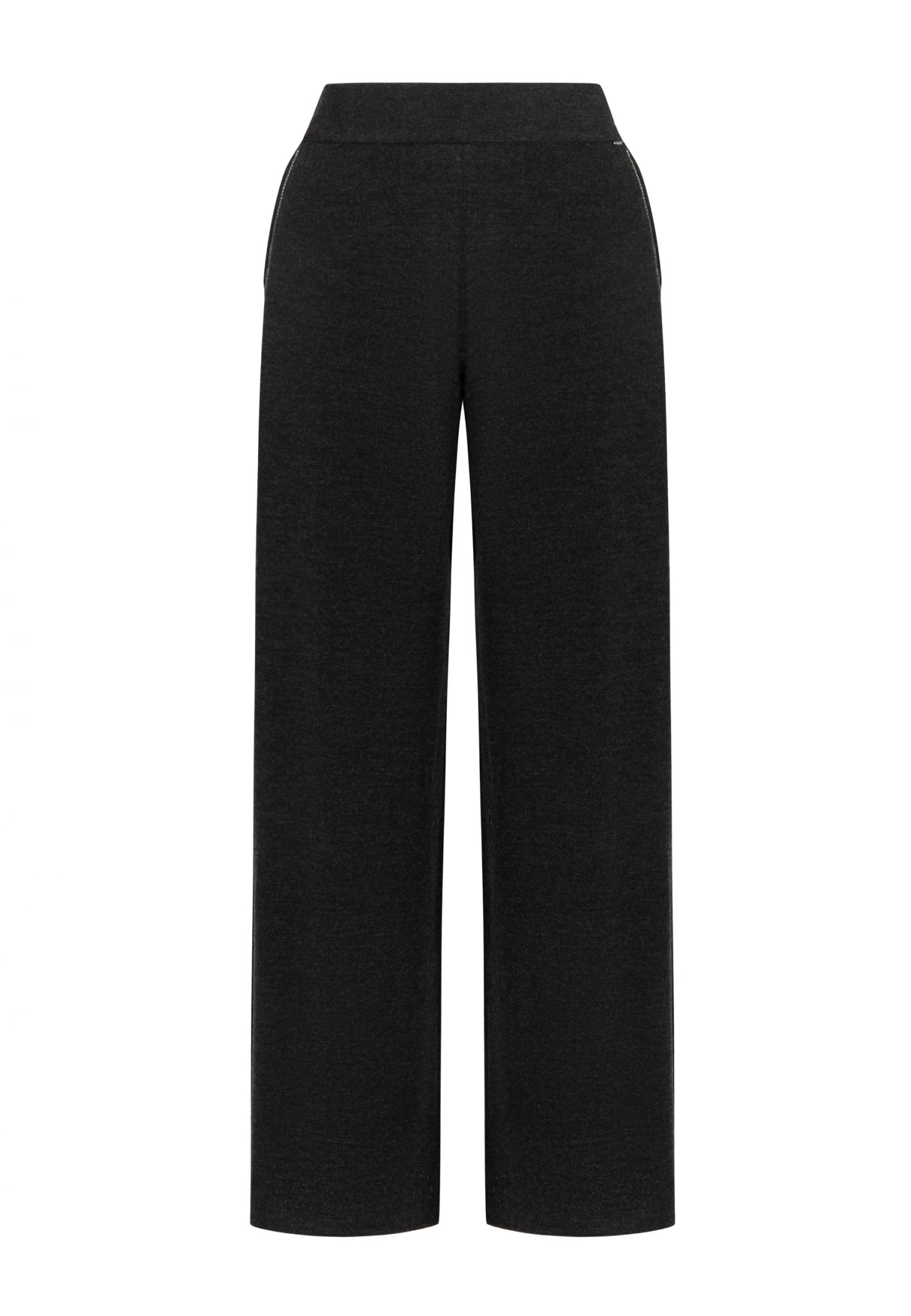 Wide-leg knit trousers